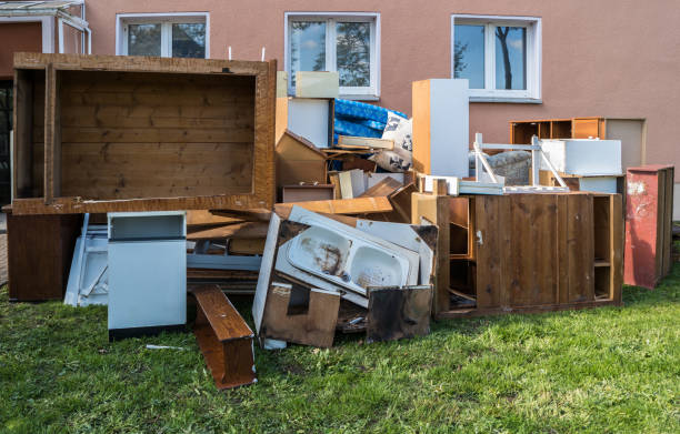 Best Yard Waste Removal  in Mount Clemens, MI